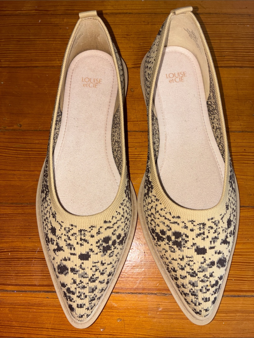 Louise et Cie Beige Knit Pointed Flats with Black Speckle Size 8M